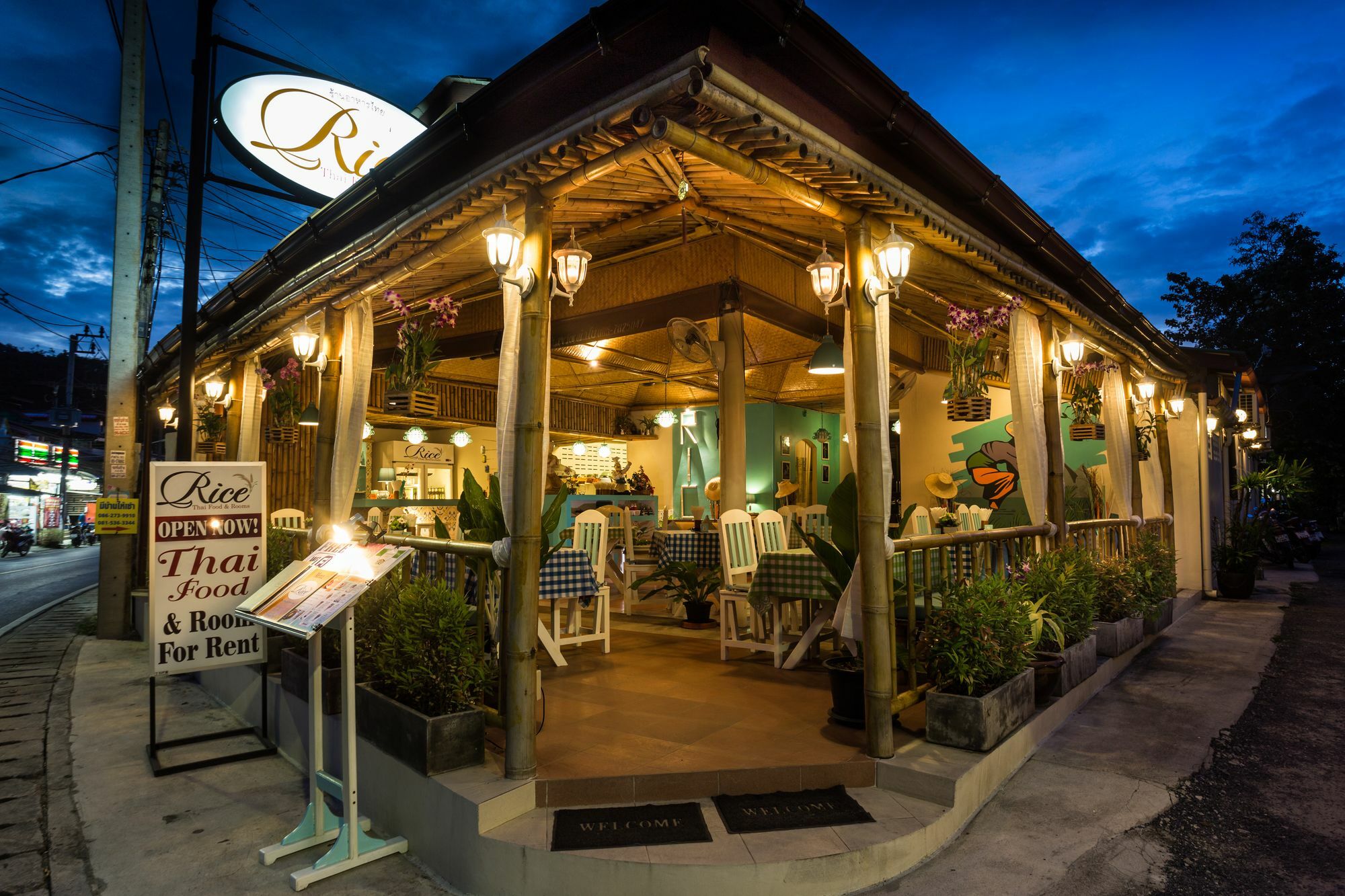 Rice Rooms And Restaurant 카타 비치 외부 사진